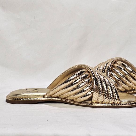 Michael Kors Women's Portia Quilted Leather Slide Sandal Size 6.5 Pale Gold NWT - Picture 3 of 9